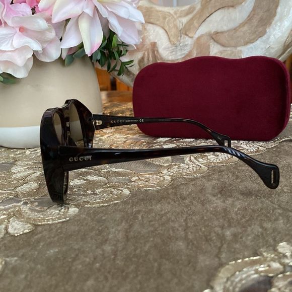Gucci sunglasses